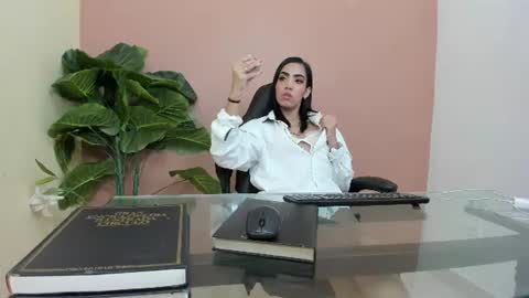 Mia online show from 7, 8, 2026