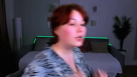 Snapshot of mialacrice chatting on 5, 6, 2026 mialacrice online show from 5, 6, 2026