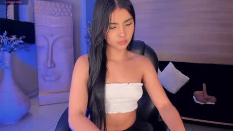 Call me Mia  online show from 9, 4, 2026