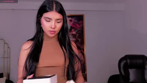 Call me Mia  online show from 20, 5, 2026