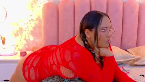 Mia online show from 25, 6, 2026