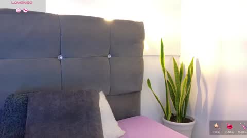 Snapshot of miamackleyn_ chatting on 16, 5, 2026 MIA online show from 16, 5, 2026