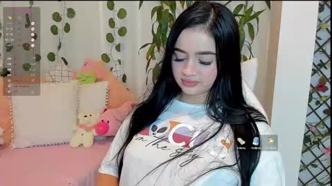 mia 600am-1000am Colombia time online show from 11, 1, 2025