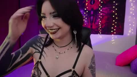 Lili online show from 7, 4, 2026