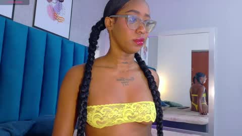 Mia  online show from 12, 5, 2026