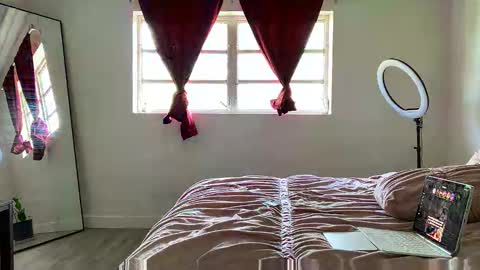 MiamiWorld online show from 15, 11, 2025