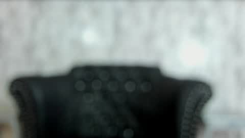 Mia   -5 7001400 Follow  online show from 28, 1, 2025