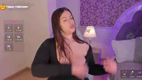 Mia   -5 7001400 Follow  online show from 3, 11, 2025