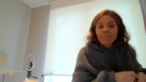 Snapshot of miamuffin8 chatting on 21, 12, 2024 MiaMuffn online show from 21, 12, 2024