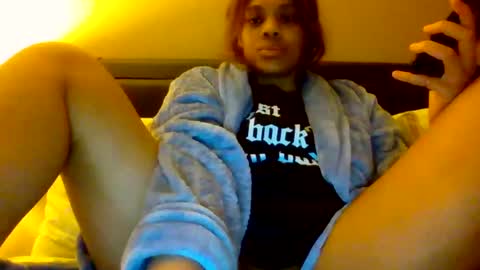 Snapshot of miamuffin8 chatting on 1, 1, 2025 MiaMuffn online show from 1, 1, 2025