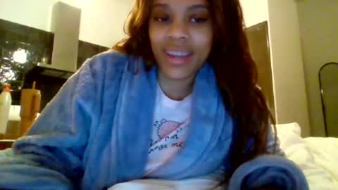 Snapshot of miamuffin8 chatting on 2, 2, 2025 MiaMuffn online show from 2, 2, 2025