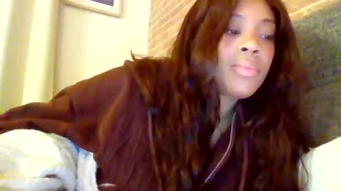 Snapshot of miamuffin8 chatting on 9, 10, 2025 MiaMuffn online show from 9, 10, 2025