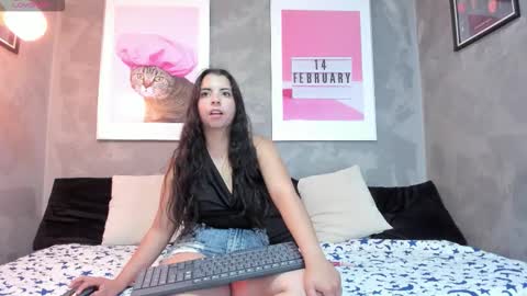 Mia online show from 22, 12, 2025