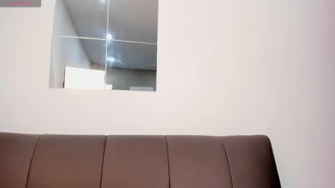 Mia online show from 10, 1, 2026