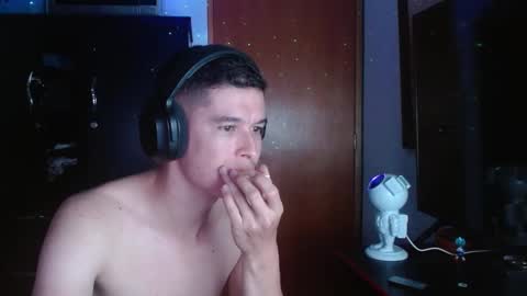 Snapshot of miaou_miaou chatting on 18, 2, 2025 miaou_miaou online show from 18, 2, 2025