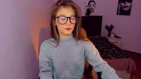 Mia online show from 10, 12, 2024