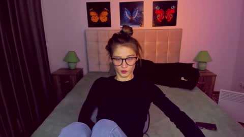 Mia online show from 17, 1, 2025