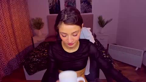 Mia online show from 30, 1, 2025