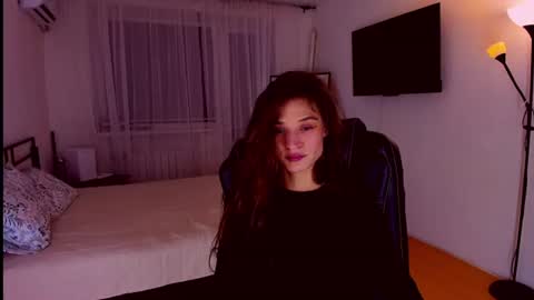 Snapshot of miapaw chatting on 2, 7, 2026 Mia online show from 2, 7, 2026