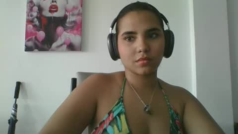 Snapshot of miapeyton chatting on 11, 9, 2025 Mia Peyton   online show from 11, 9, 2025