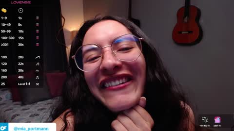 Snapshot of miaportman chatting on 18, 1, 2025 MIAPORTMANN online show from 18, 1, 2025