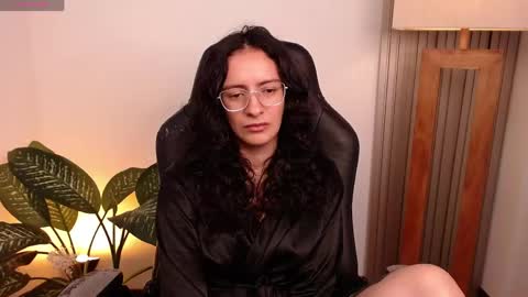 MIAPORTMANN online show from 17, 4, 2026