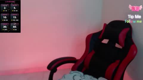 miarobinn_ online show from 21, 11, 2025