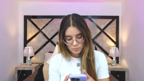 Mia online show from 2, 6, 2026