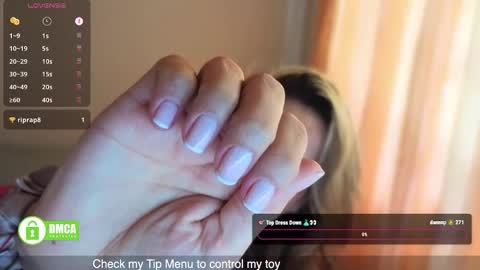 miasiren online show from 16, 9, 2025