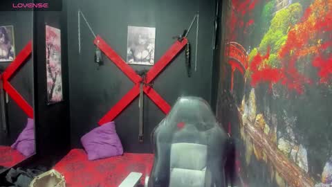 Mariana online show from 13, 11, 2025