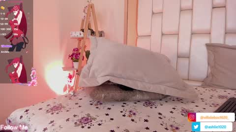 Mia Villalobos online show from 8, 2, 2025