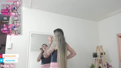 Mia Villalobos online show from 17, 9, 2025