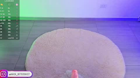         online show from 21, 12, 2024