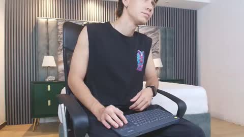 Michael online show from 27, 2, 2026