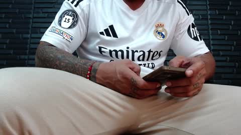 Michael Daviss online show from 6, 1, 2025