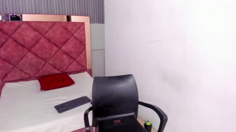 MICHAEL online show from 10, 9, 2025