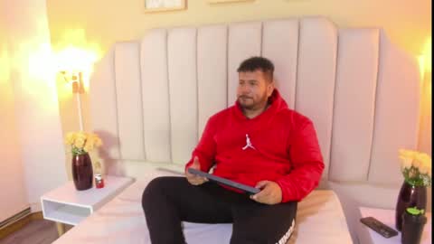 MICHAEL online show from 3, 10, 2025