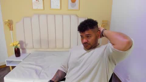 MICHAEL online show from 9, 10, 2025