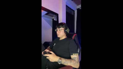 michael independent model  online show from 6, 12, 2024