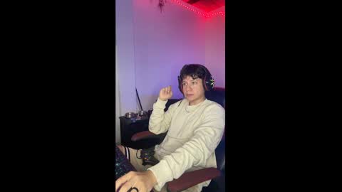 michael independent model  online show from 24, 1, 2025