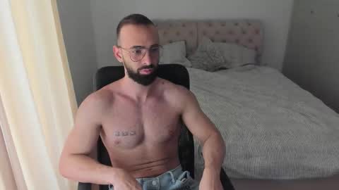 MichaelEvansx online show from 9, 2, 2026