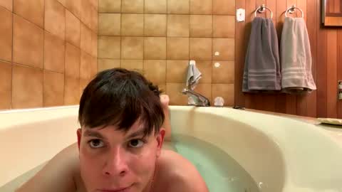 Snapshot of michaeltwinkboy chatting on 5, 6, 2026 michaeltwinkboy online show from 5, 6, 2026