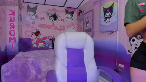 michell__petit_ online show from 15, 10, 2025