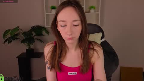 Snapshot of michelle__allen chatting on 4, 2, 2026 Michelle online show from 4, 2, 2026