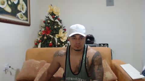 Snapshot of michelle_allen0104 chatting on 5, 12, 2024 michelle_allen0104 online show from 5, 12, 2024