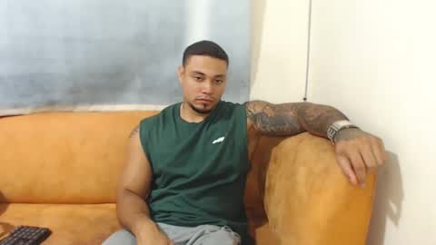 Snapshot of michelle_allen0104 chatting on 16, 2, 2025 michelle_allen0104 online show from 16, 2, 2025