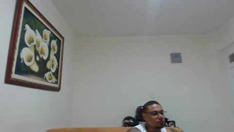 Snapshot of michelle_allen0104 chatting on 8, 3, 2025 michelle_allen0104 online show from 8, 3, 2025