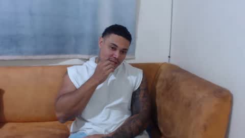 Snapshot of michelle_allen0104 chatting on 28, 10, 2025 michelle_allen0104 online show from 28, 10, 2025