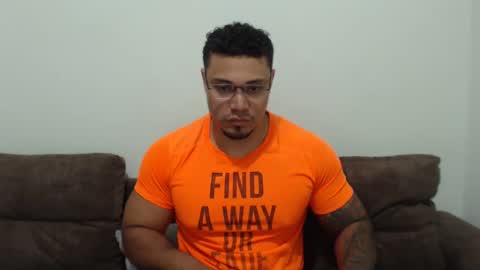 Snapshot of michelle_allen0104 chatting on 15, 11, 2025 michelle_allen0104 online show from 15, 11, 2025