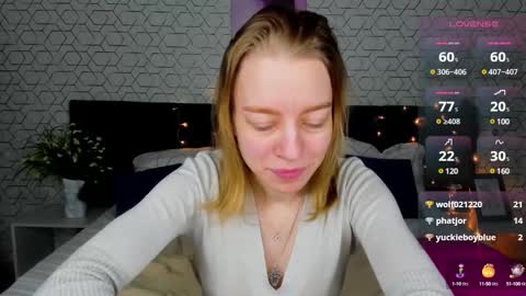 Snapshot of michelle_blond chatting on 28, 12, 2024 michelle_blond online show from 28, 12, 2024